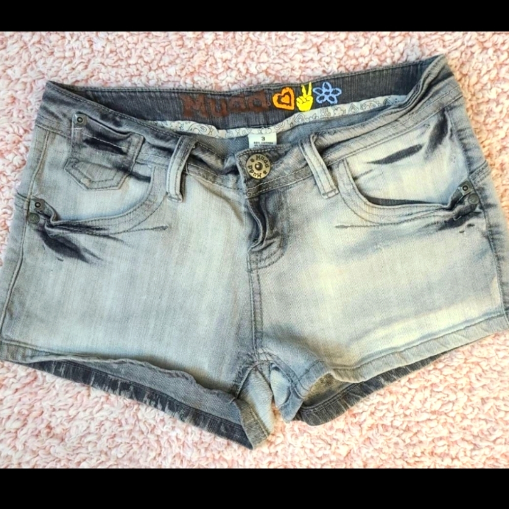 MUDD Jean Shorts